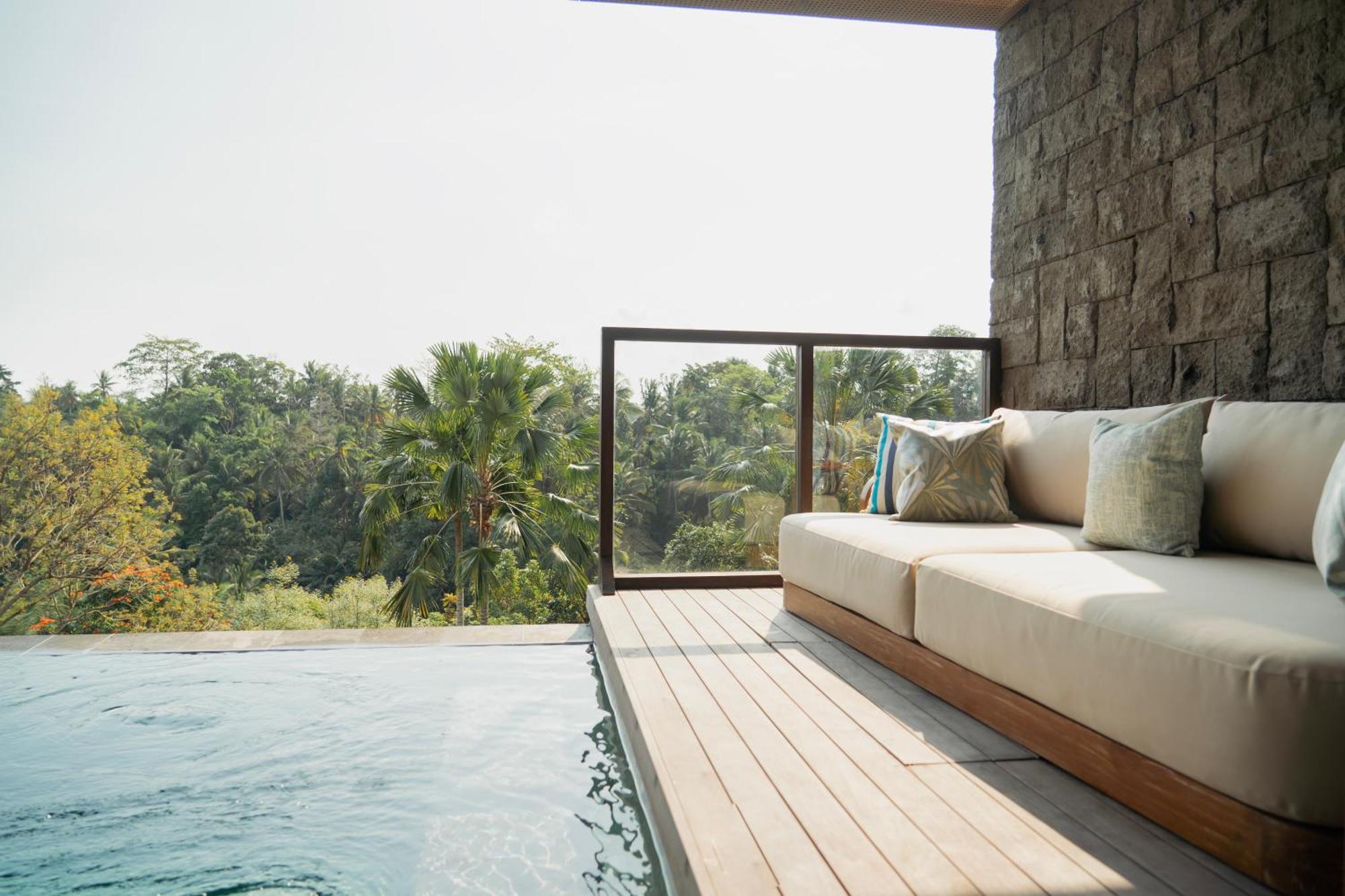 โกยา บูทิก รีสอร์ต Hotel อูบุด ภายนอก รูปภาพ The view from the pool at the hotel
