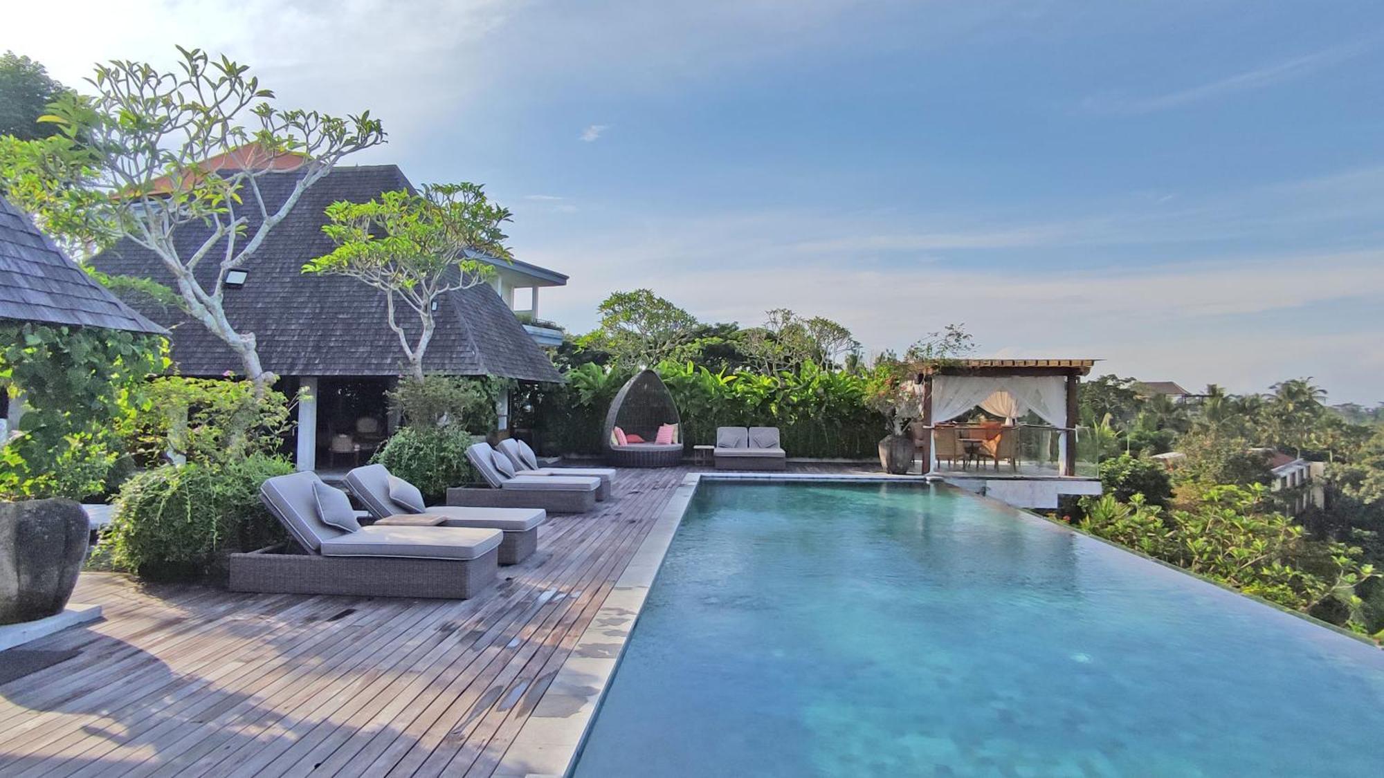 โกยา บูทิก รีสอร์ต Hotel อูบุด ภายนอก รูปภาพ The swimming pool at the hotel